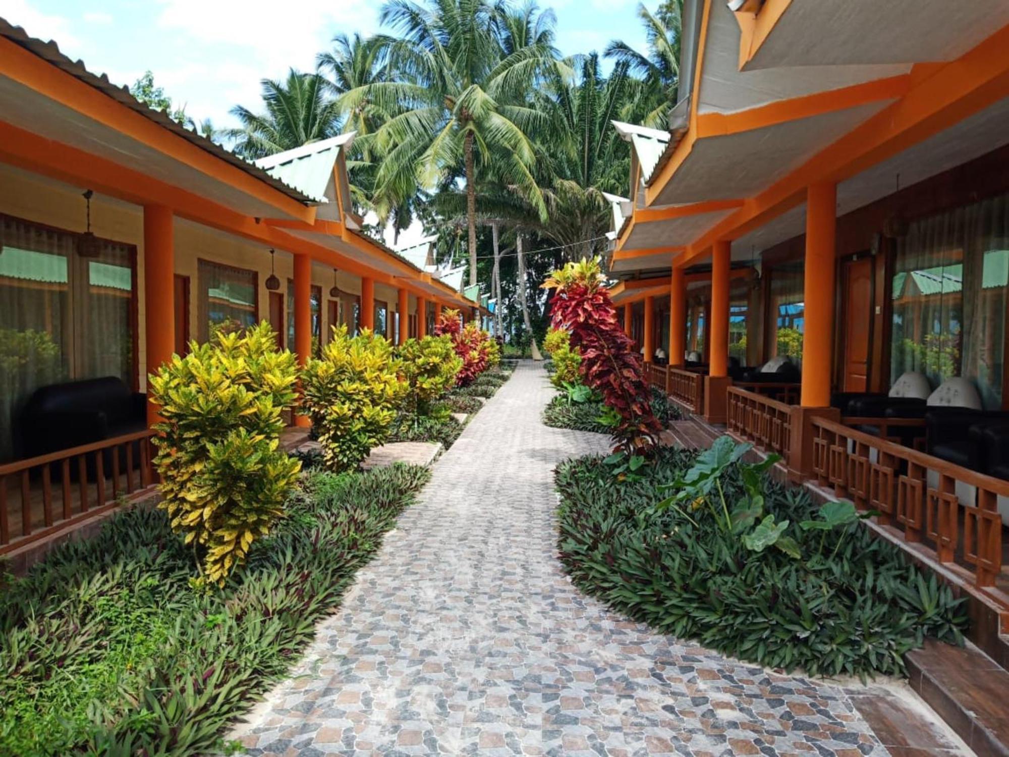 Gold India Beach Resort Govind Nagar Exterior foto
